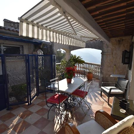Studio Climatise Et Sa Terrasse Privee En Villa La Trinité Buitenkant foto